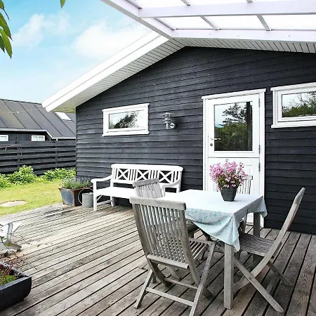 6 Person In L Kken Løkken
